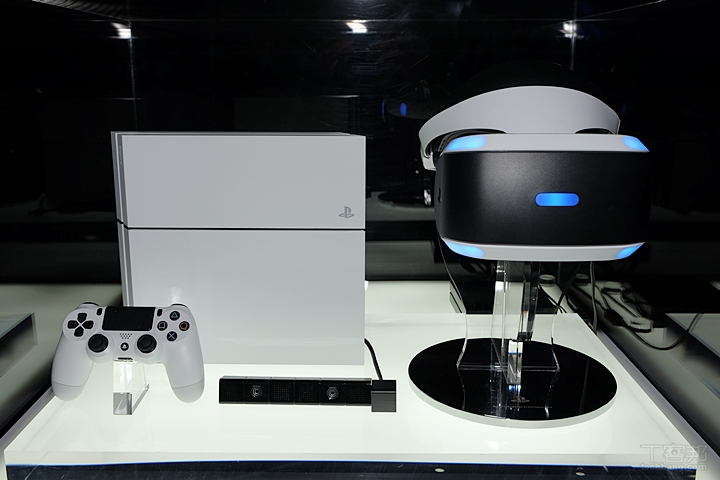 Sony : de nouveaux PS Move pour le PlayStation VR