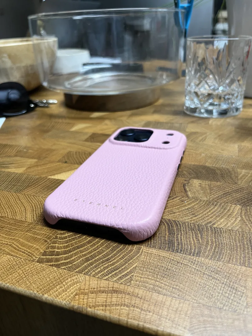 coques iPhone 17 Pro rose