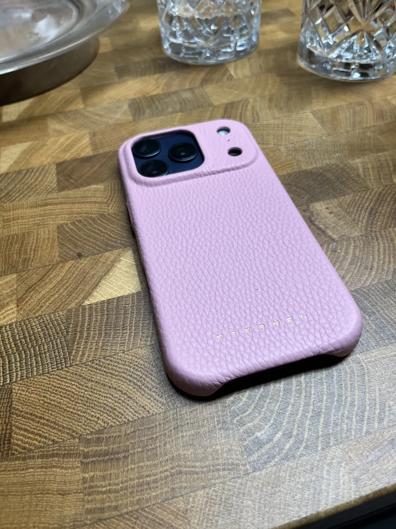 coques iPhone 17 Pro rose