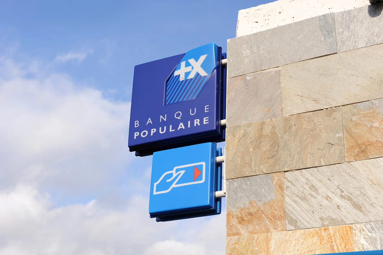 Banque Populaire déclaration impôts bourse