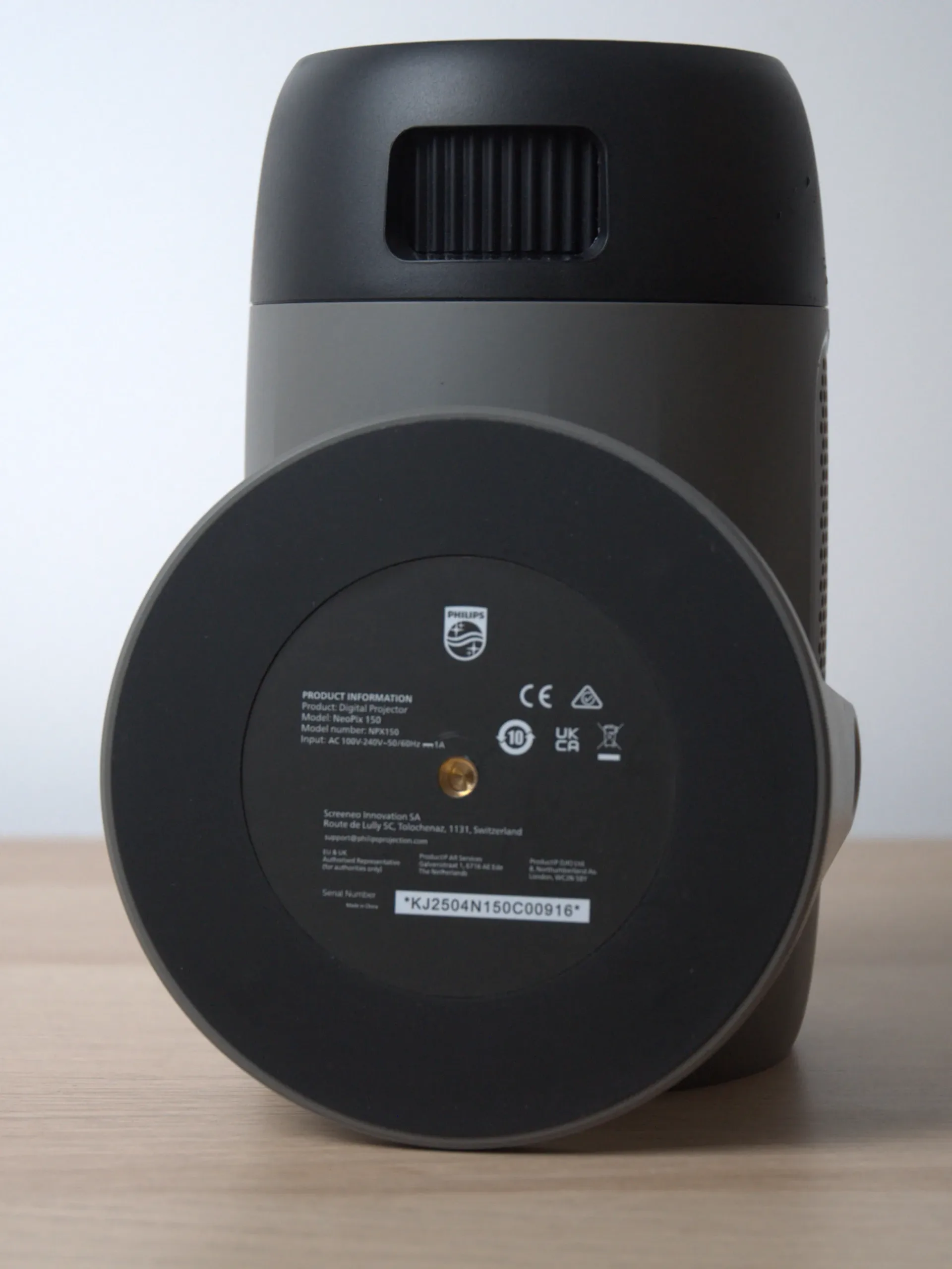 Philips NeoPix 150 dessous