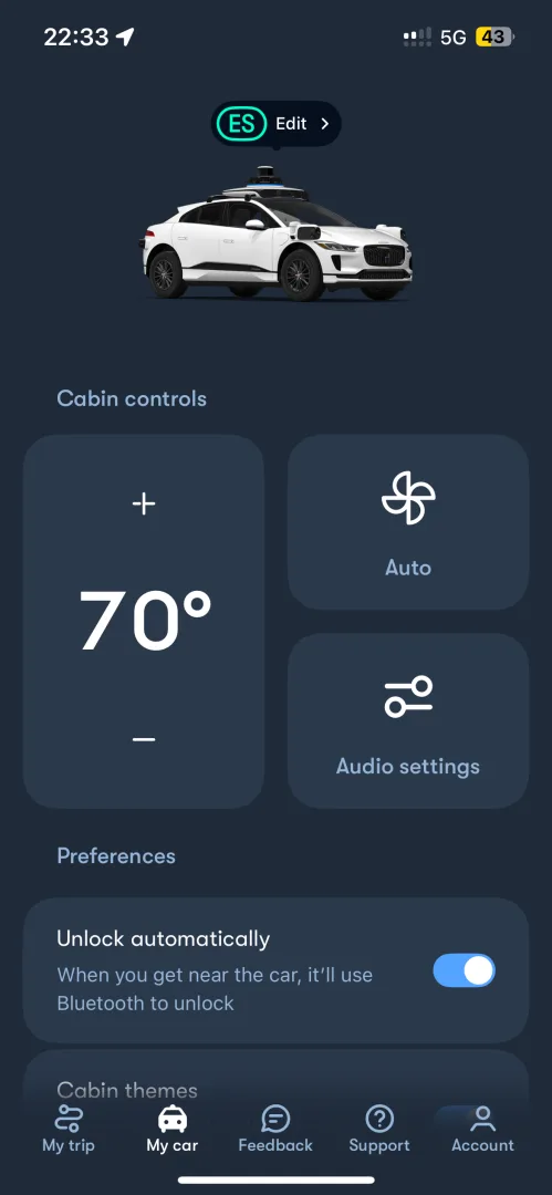 Interface des contrôles de cabine avec température et paramètres