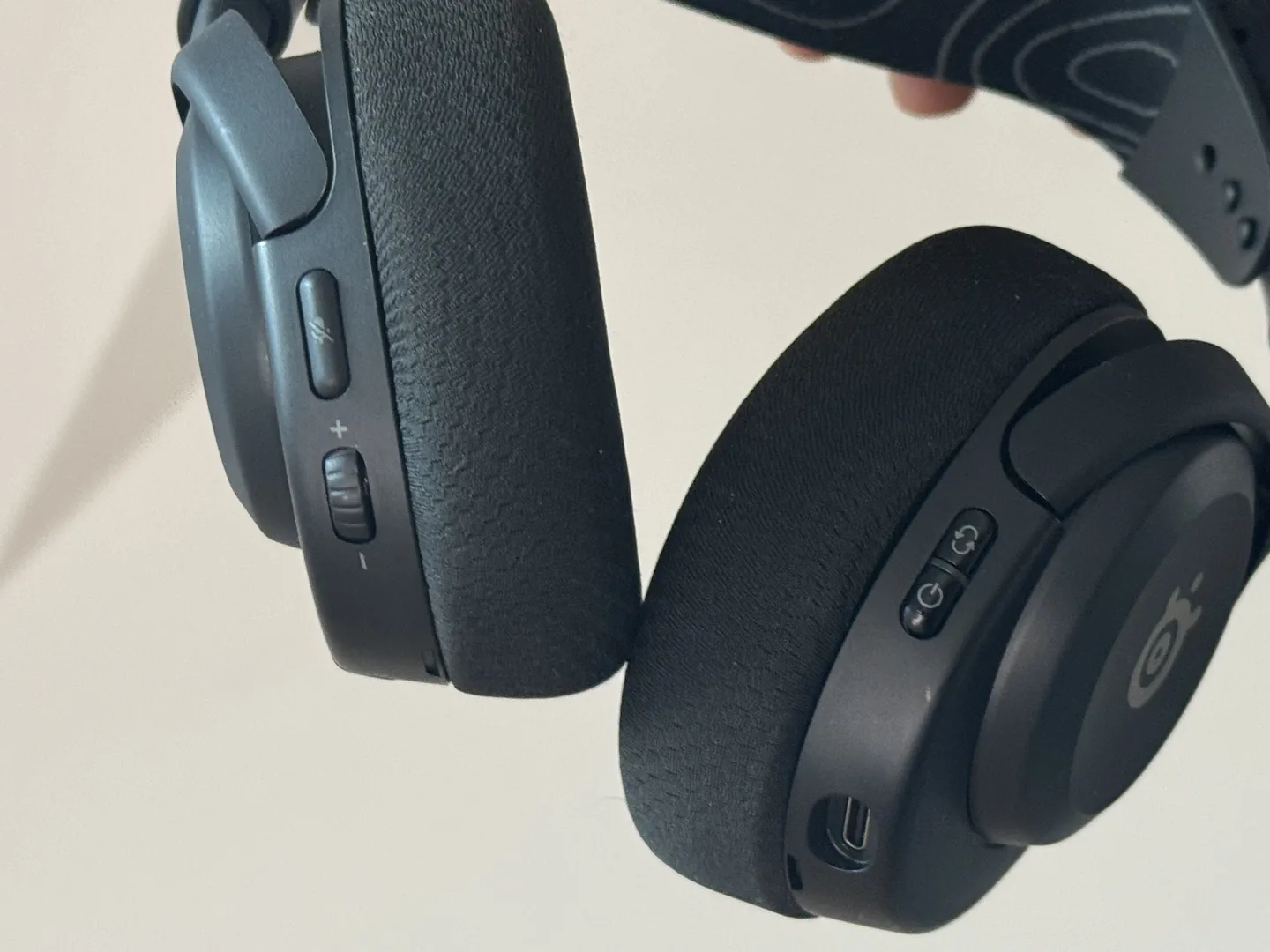 boutons du steelseries arctis nova 5 sans fil