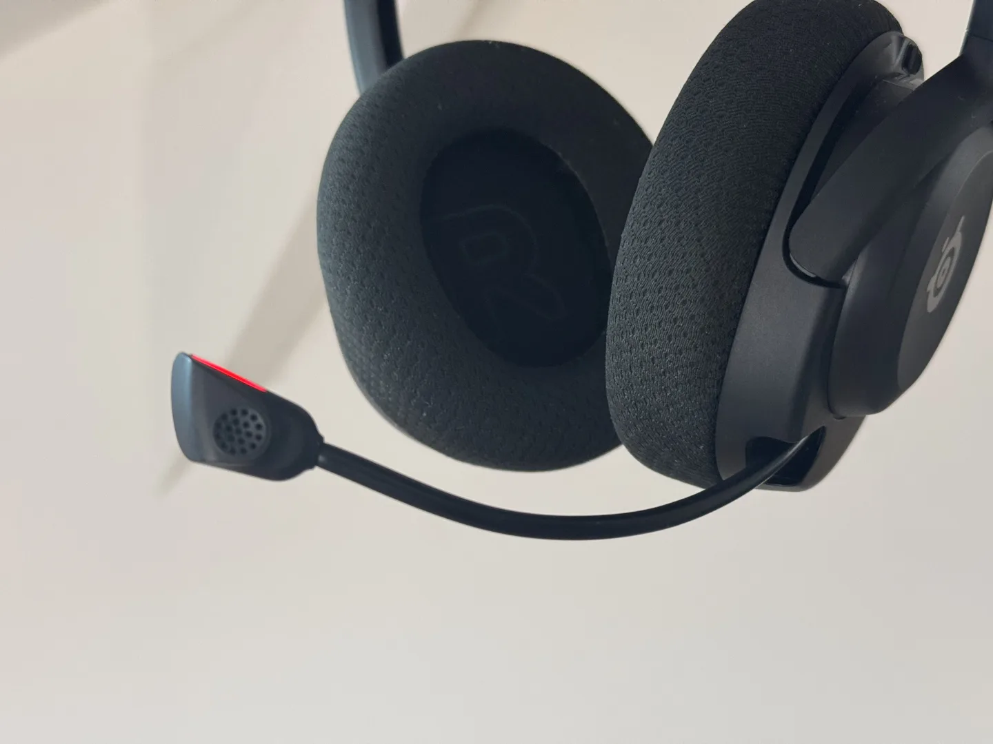 micro du casque steelseries sans fil arctics