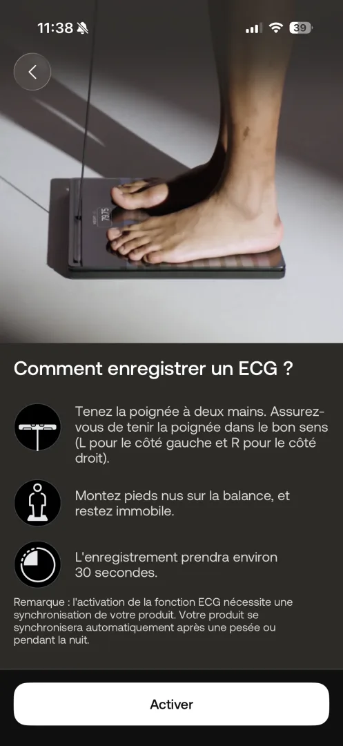 Comment enregistrer un ECG : tenir la poignée G/D ou L/R en anglais, pieds nus, immobile 30 secondes