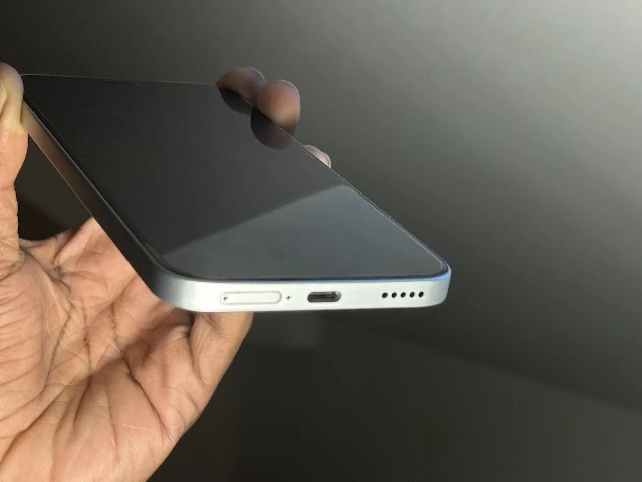 côté inférieur du honor 400 lite