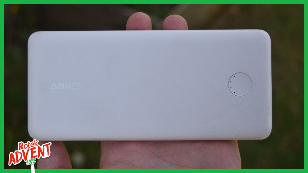 Test de l'Anker PowerCore Slim 10000 PD : la batterie externe qui peut tout  recharger à moins de 50 € - Rotek