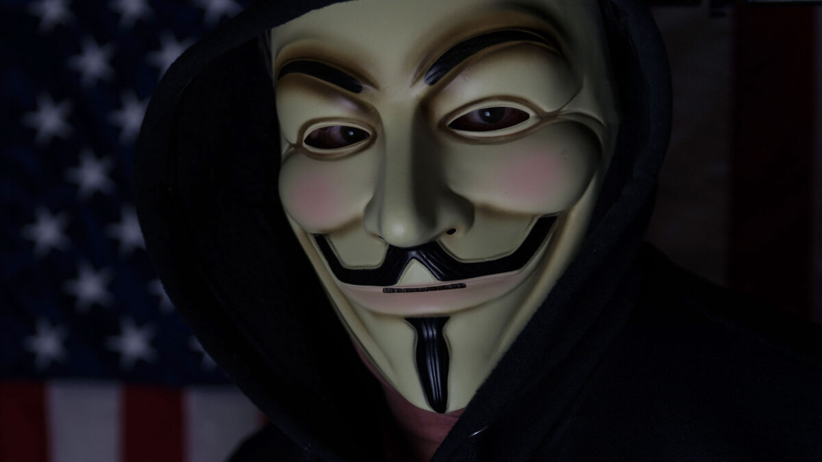 Hacktivisme : Anonymous, pirates et activistes