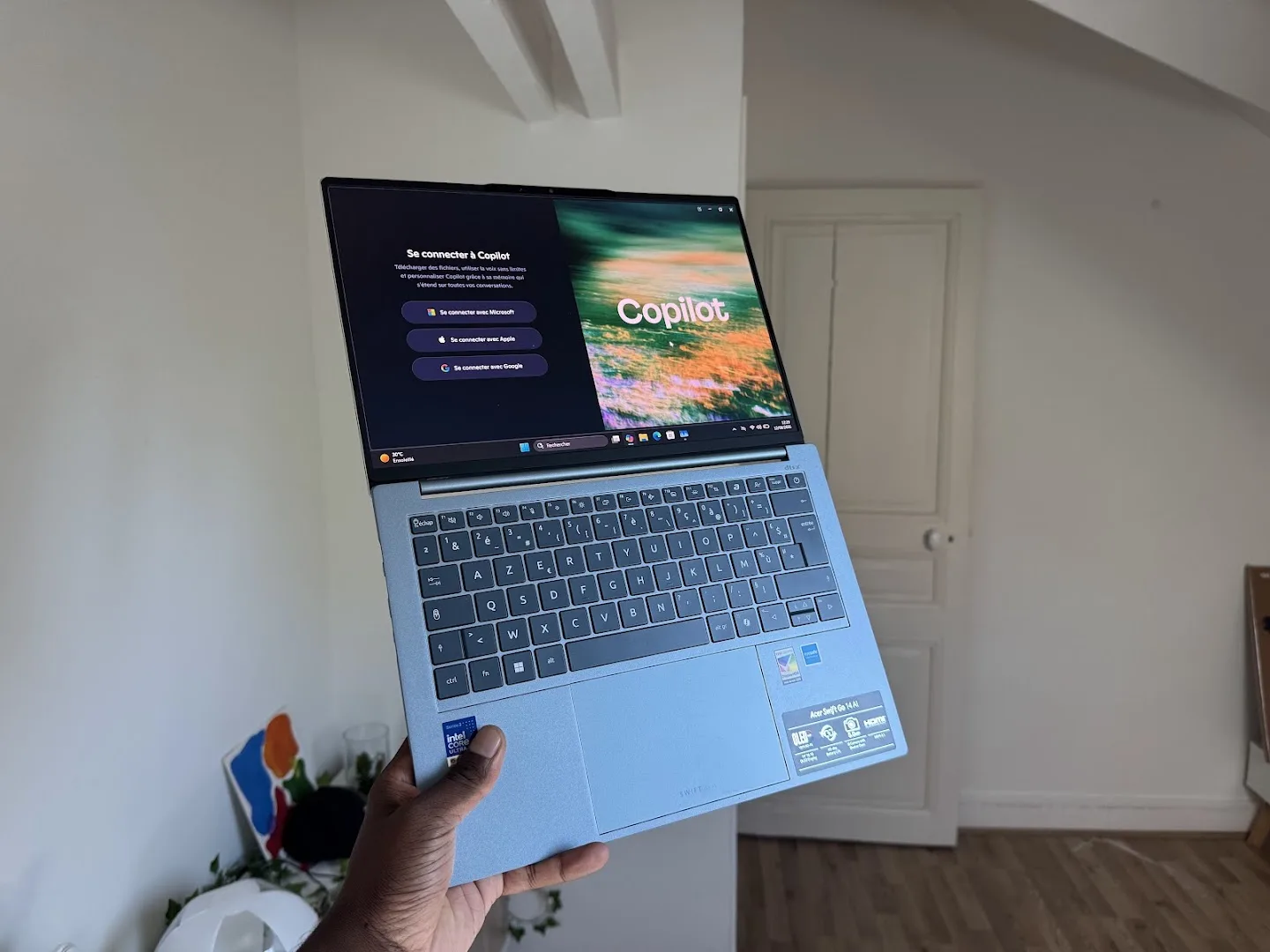 Ordinateur Acer avec un écran Oled certifié Copilot+PC