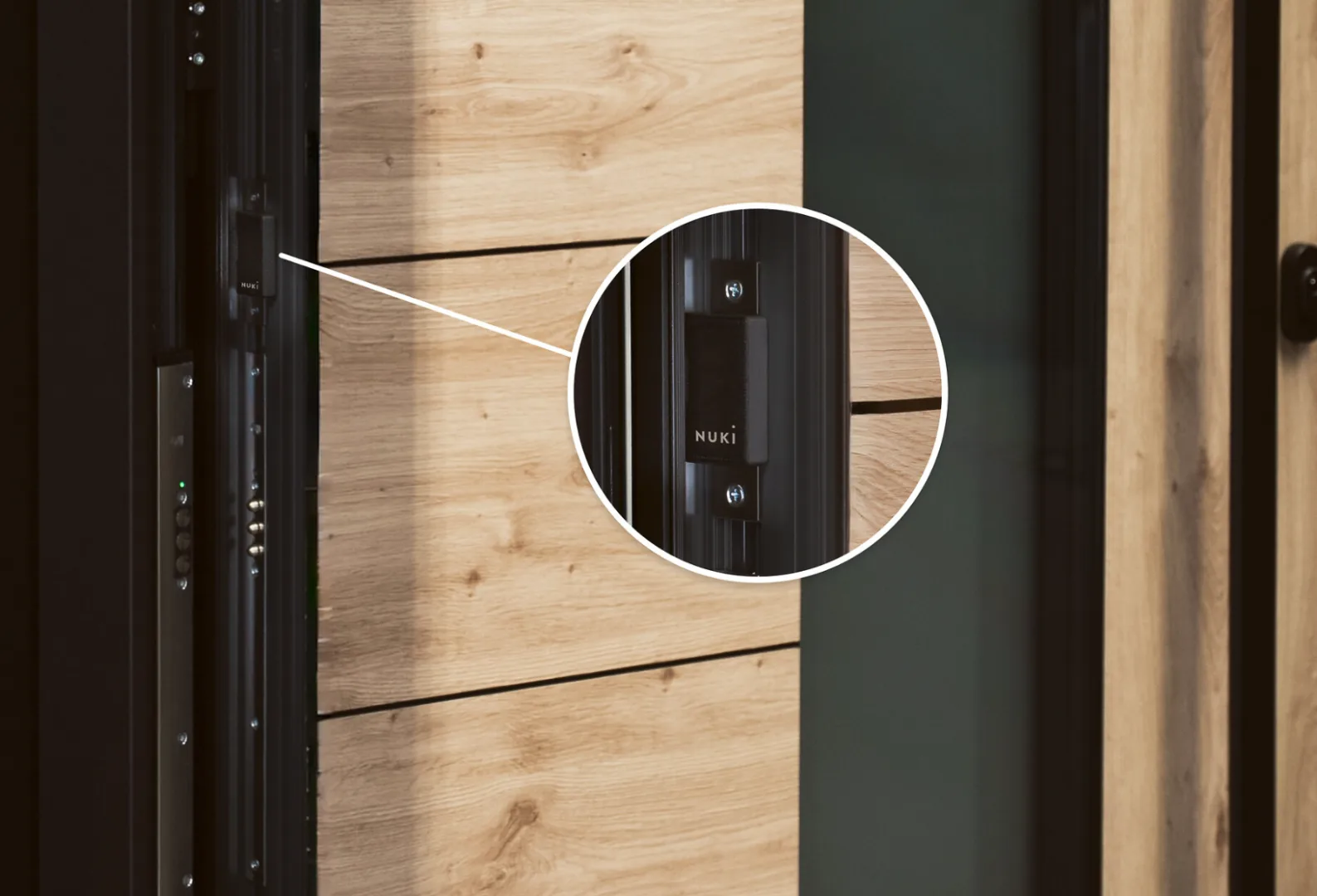 smart module de nuki directement intégré dans la porte