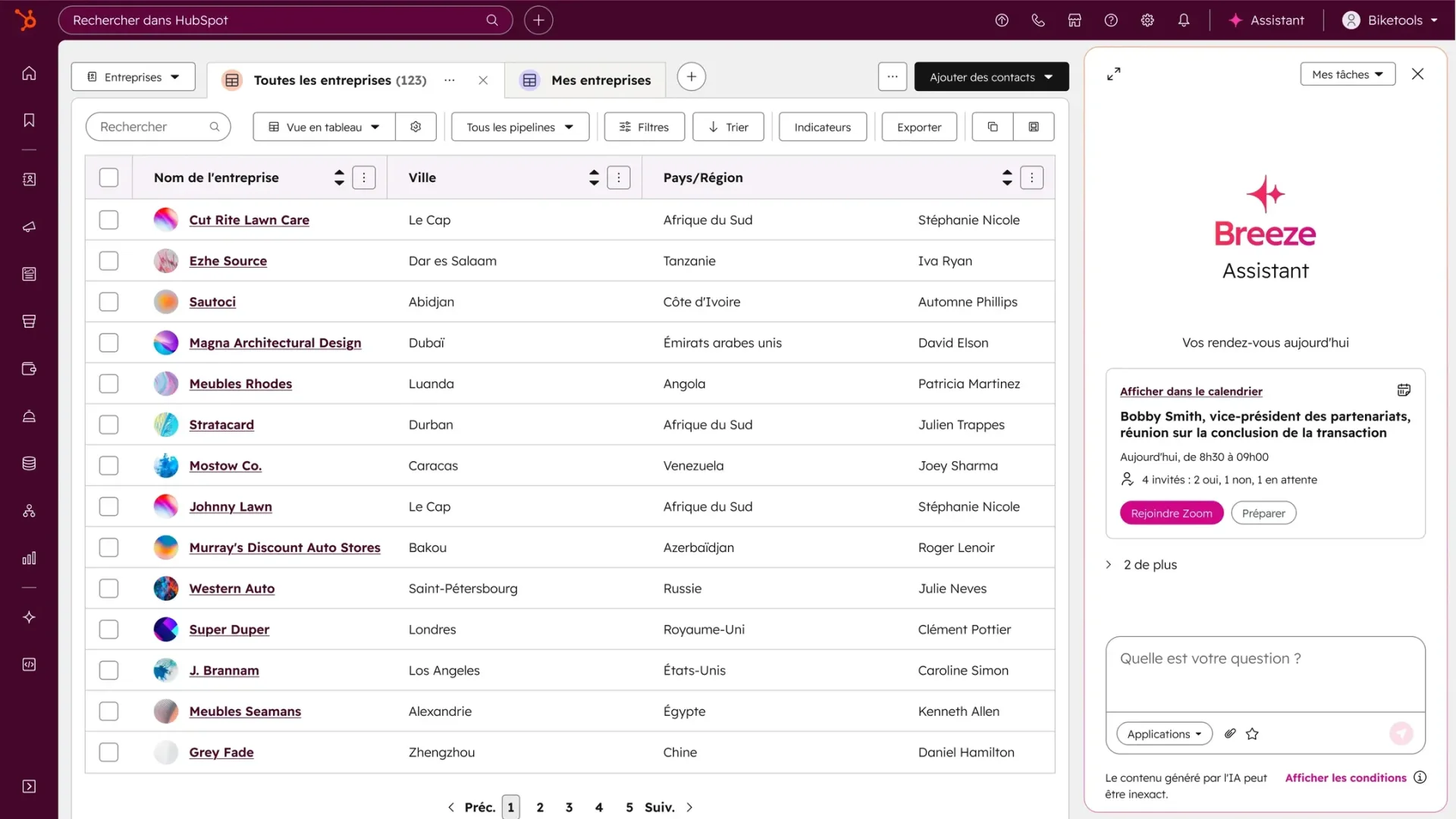 Breeze Assistant en sidebar HubSpot