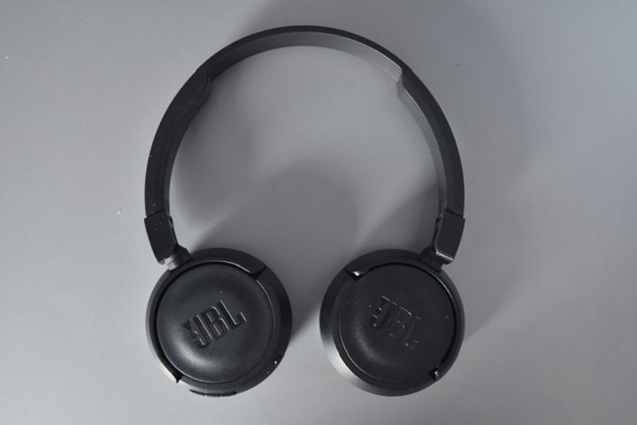 JBL T450BT : un casque Bluetooth pas cher !
