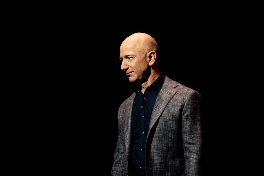 Combien gagne Jeff Bezos ? Découvrez le Bezo’s Calculator