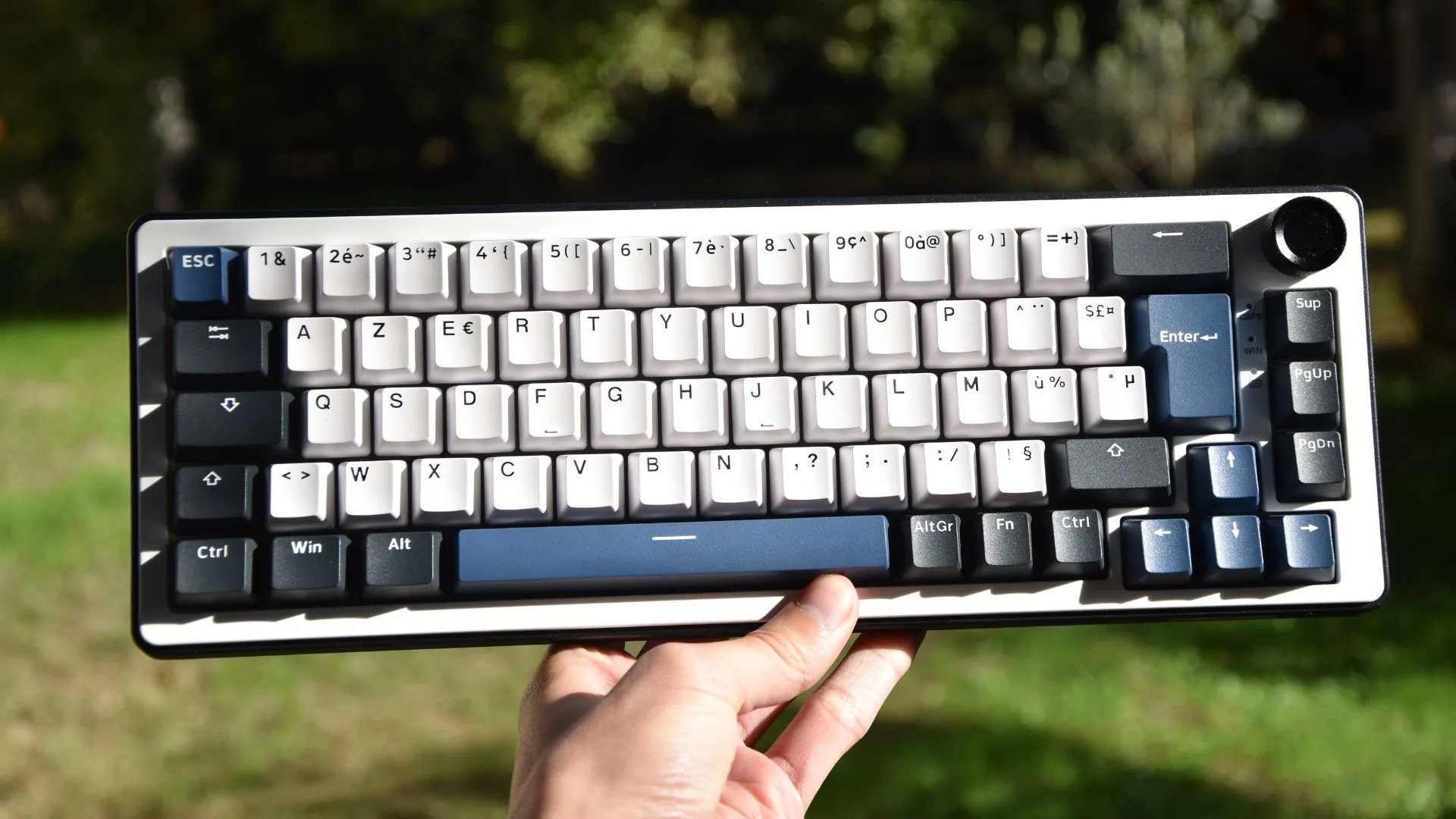 The G-Lab Keyz Elite 200